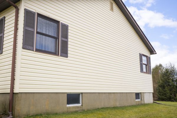 Dutch Lap Siding Repair in Lees Summit